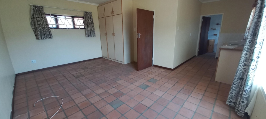 4 Bedroom Property for Sale in Pringle Bay Western Cape